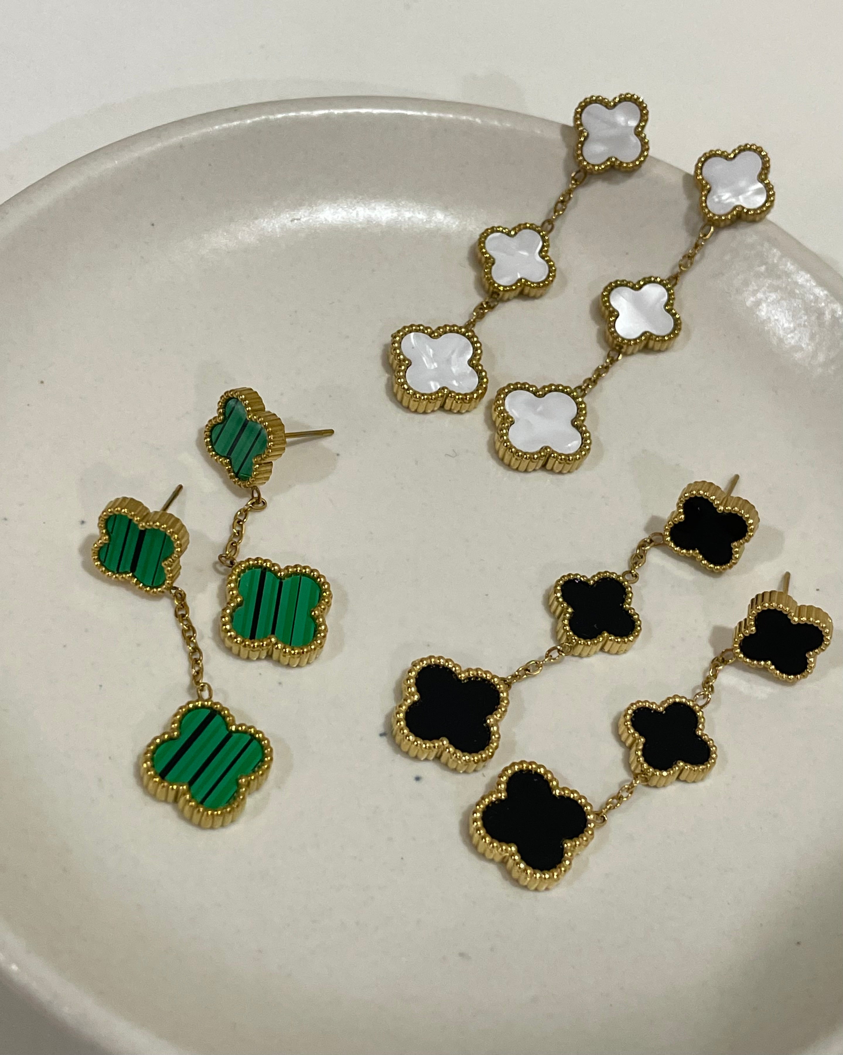 Dangling clover (Black)