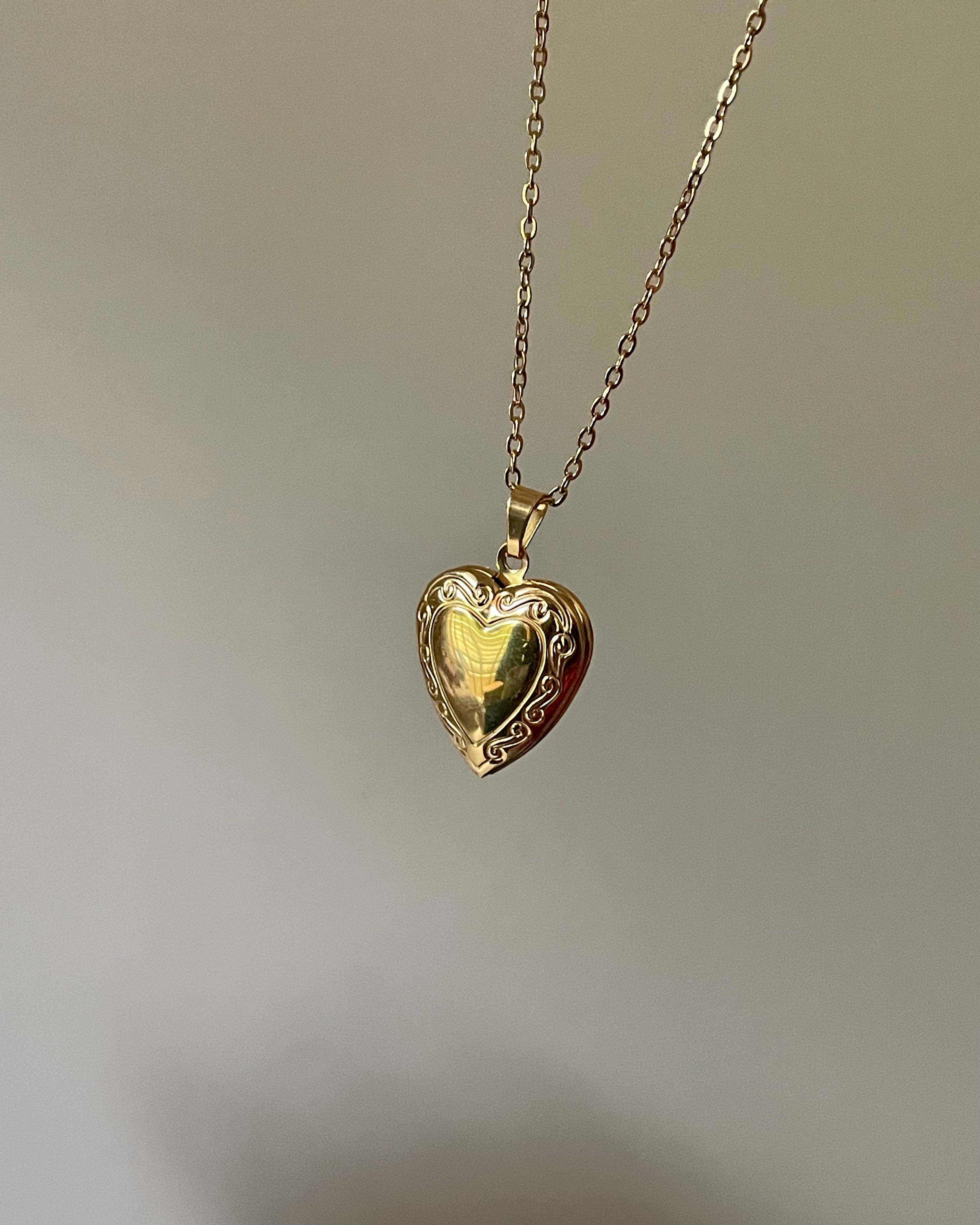 Vintage heart Locket