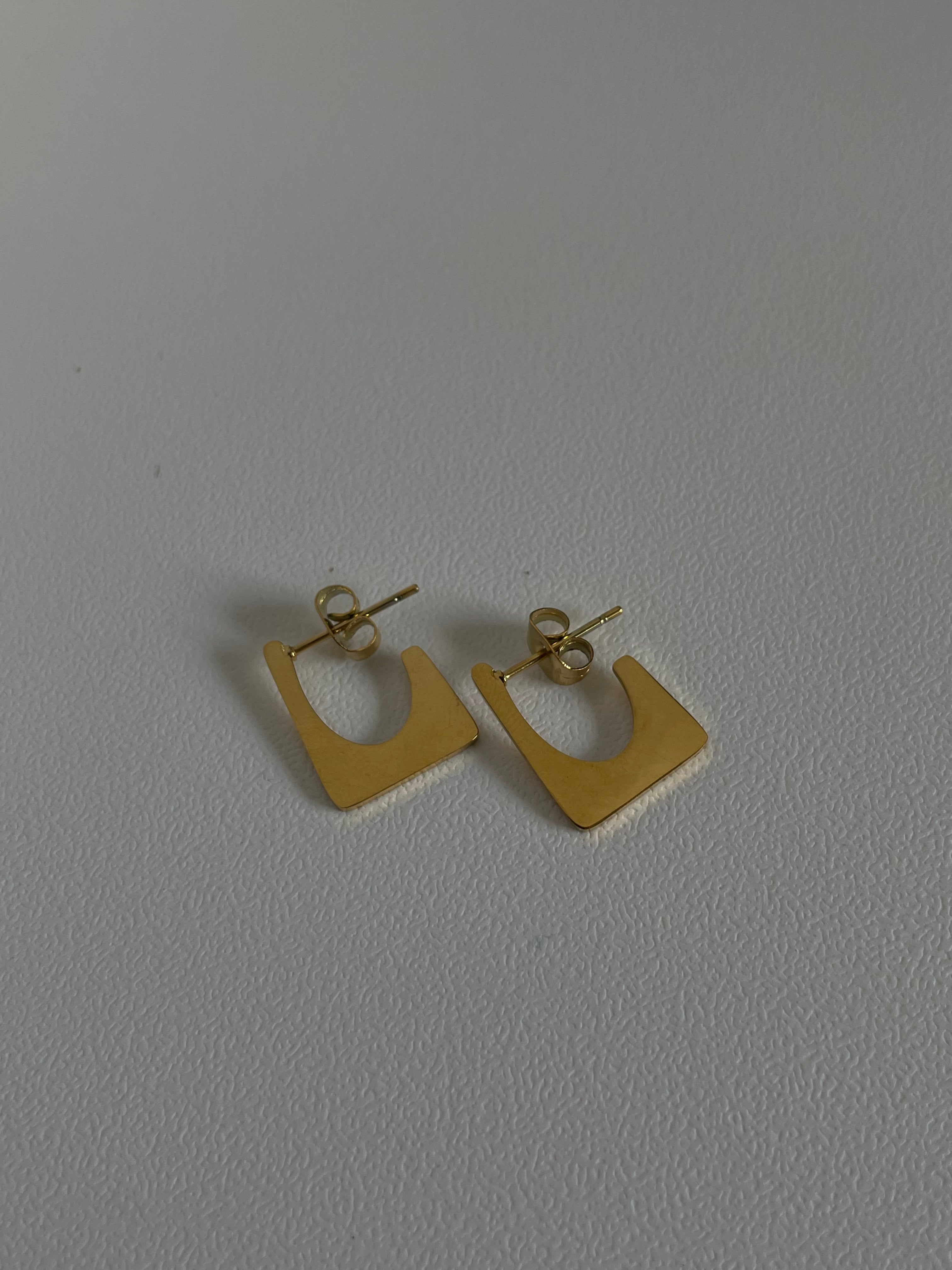 Dunnie Earrings