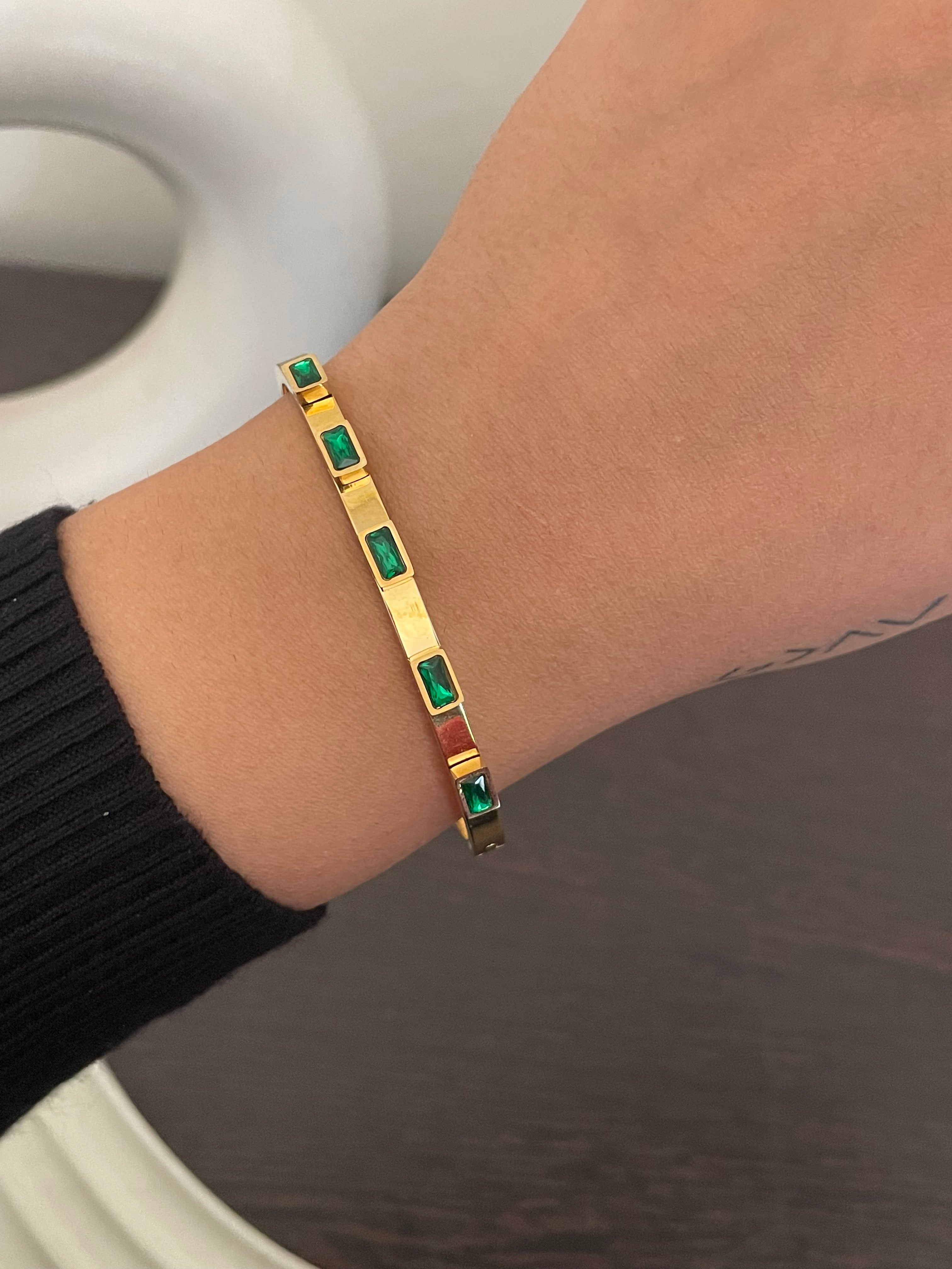 Limitless Bracelet (Emerald Green)